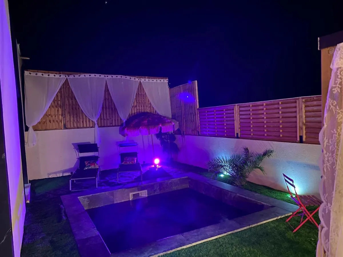 Suite La Discrete Marseille Bed & Breakfast